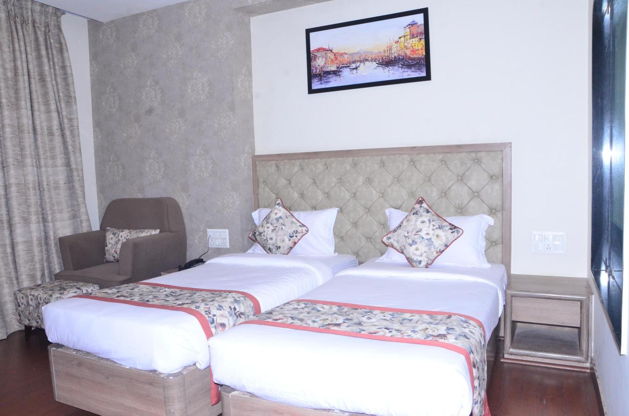 Hotel Nand Residency Ghazipur Экстерьер фото
