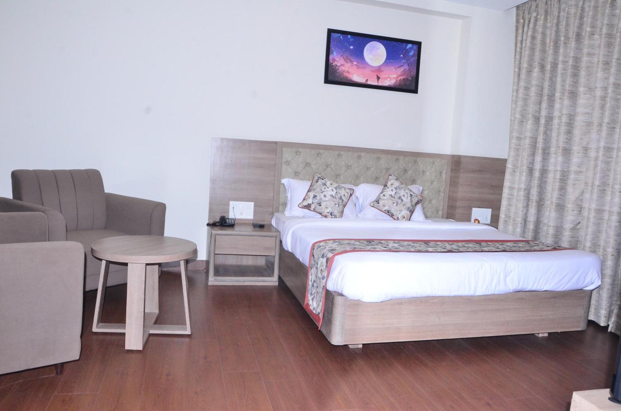 Hotel Nand Residency Ghazipur Экстерьер фото