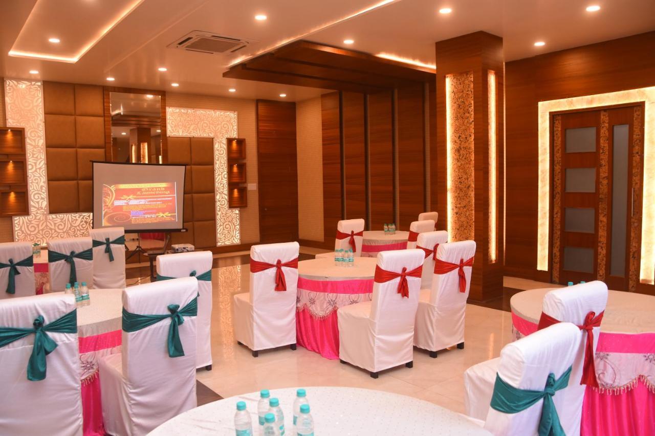 Hotel Nand Residency Ghazipur Экстерьер фото